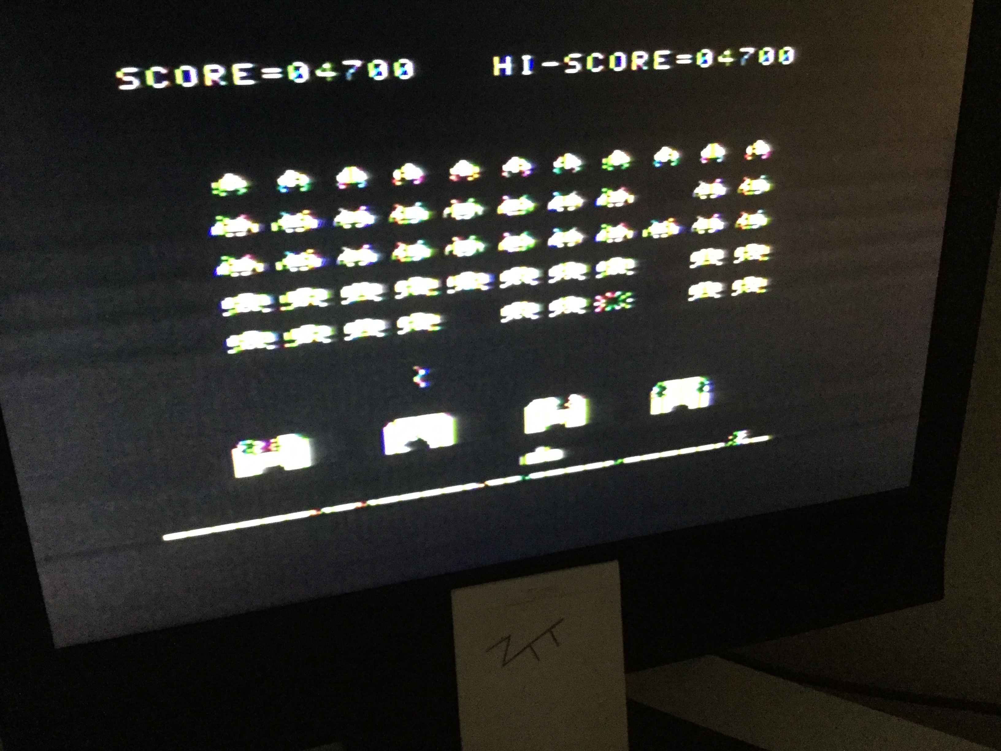 Frankie: Apple Invaders (Atari 400/800/XL/XE) 4,700 points on 2020-04-06 01:51:23