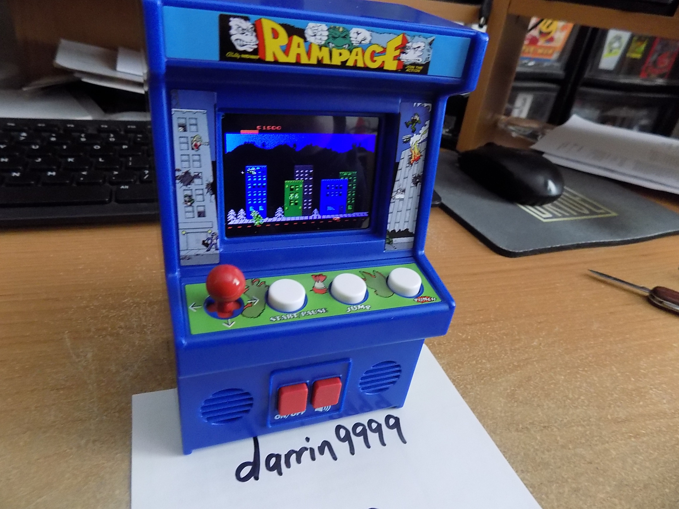 darrin9999: Arcade Classics 10: Rampage (Dedicated Handheld) 51,500 points on 2018-03-21 15:45:07