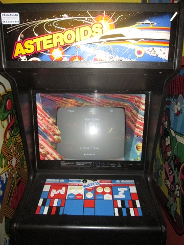 Asteroids 19,560 points