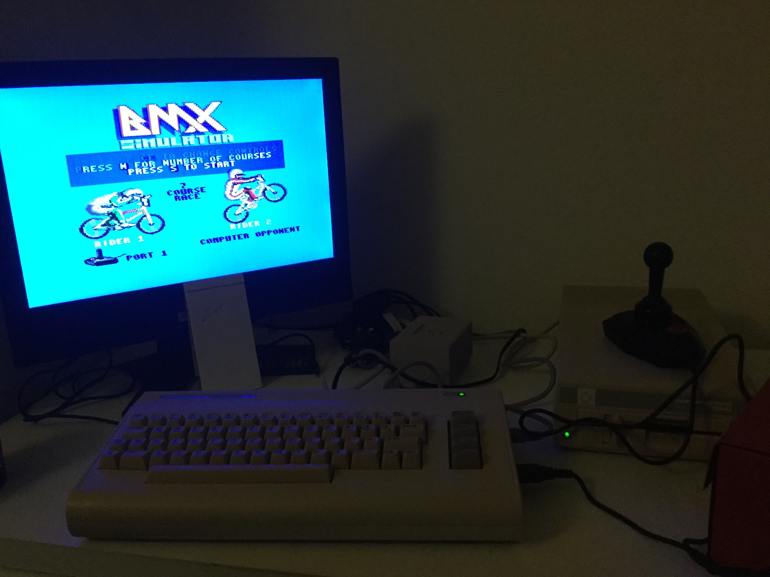 Frankie: BMX Simulator (Commodore 64) 2,865 points on 2021-02-26 04:56:12
