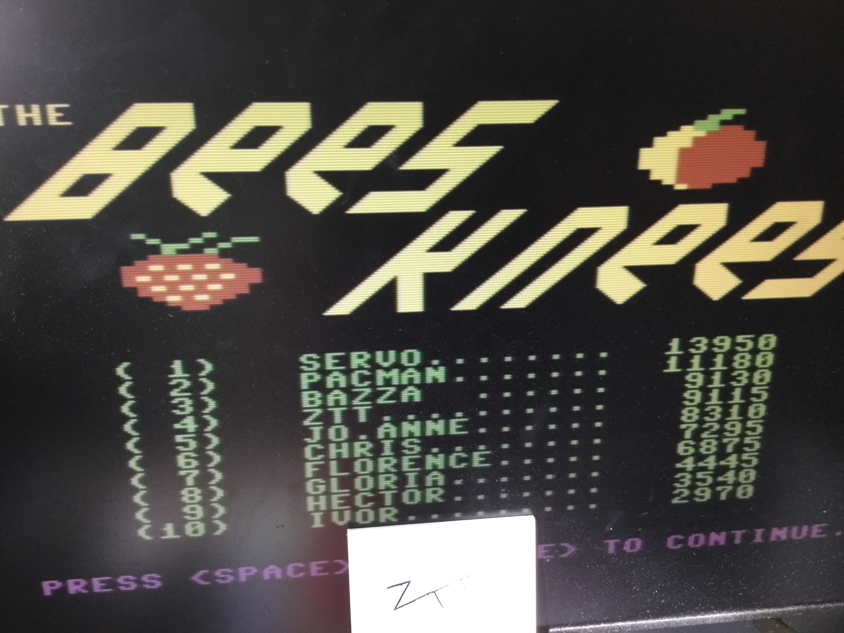 Frankie: Bumble-Bee (Commodore 64 Emulated) 9,115 points on 2022-10-08 06:50:24