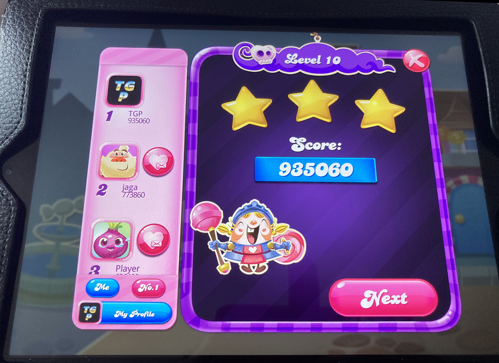 80sChips: Candy Crush Saga: Level 010 (iOS) 935,060 points on 2020-08-22 12:06:25