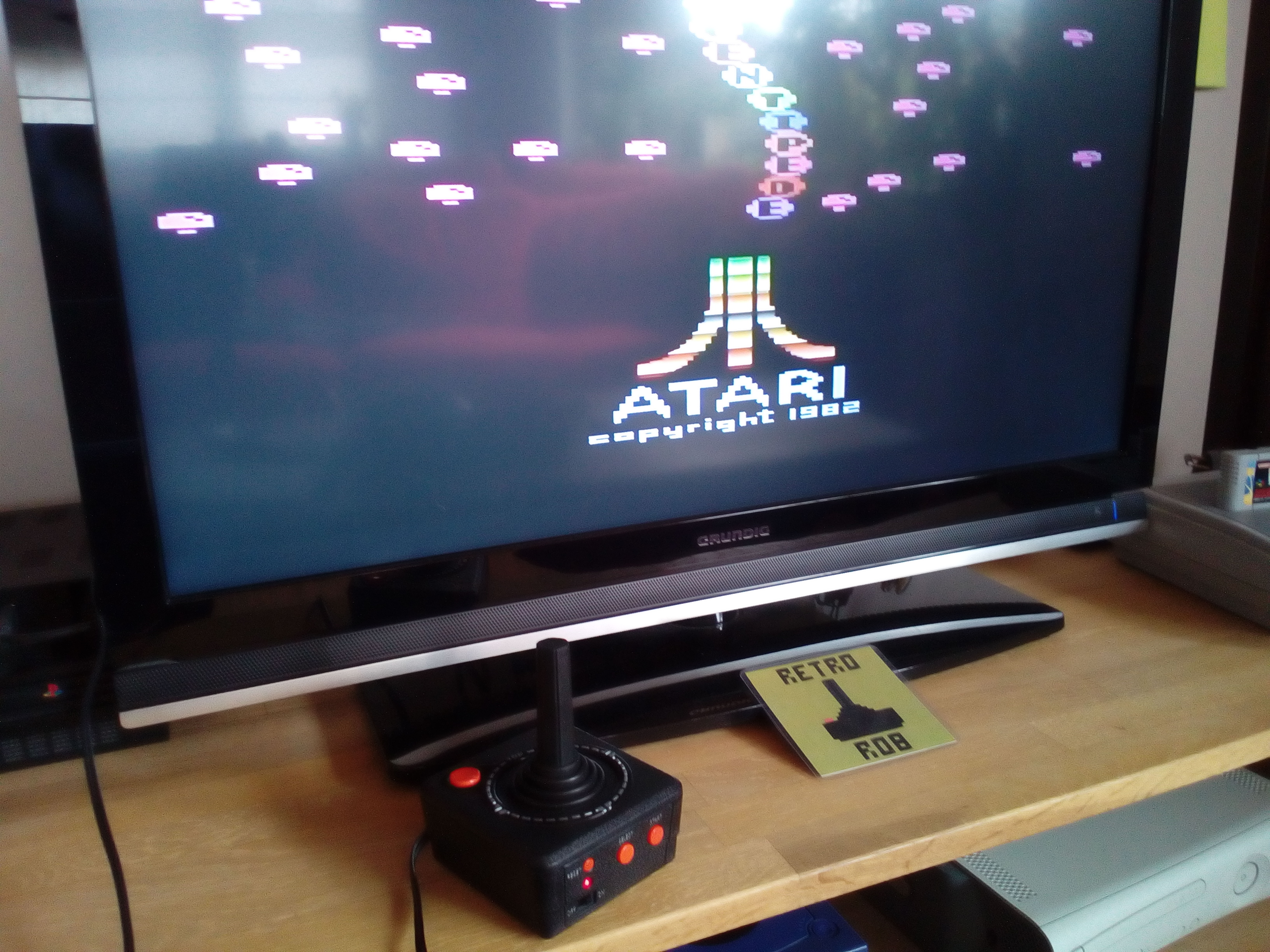 RetroRob: Jakks Pacific Atari TV Joystick: Centipede (Dedicated Console) 147,927 points on 2019-03-20 09:39:55