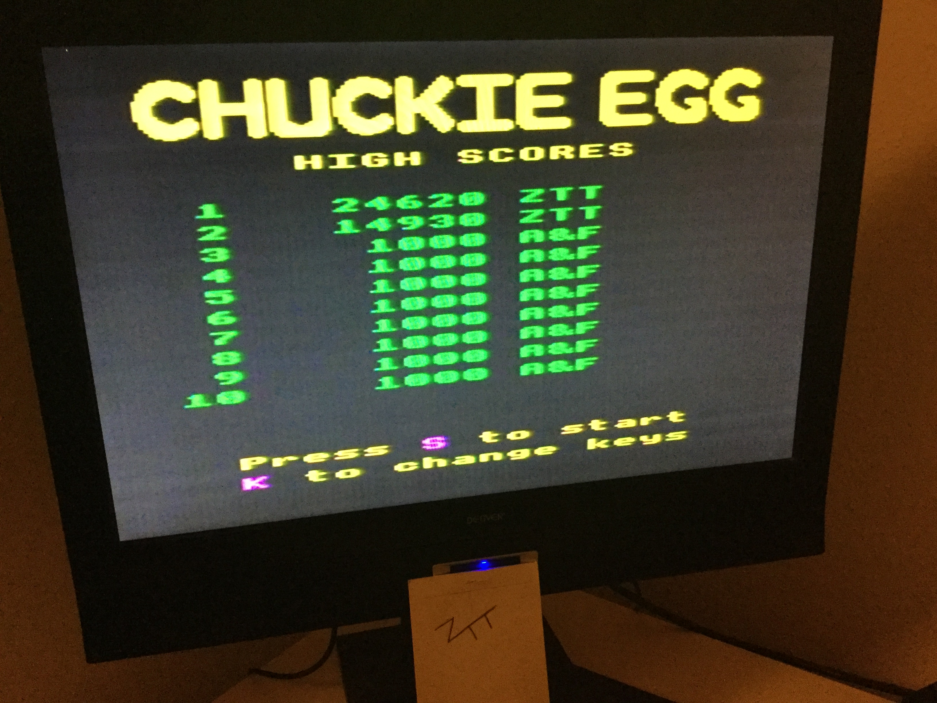 Frankie: Chuckie Egg (Acorn Electron) 24,620 points on 2020-01-02 02:12:47