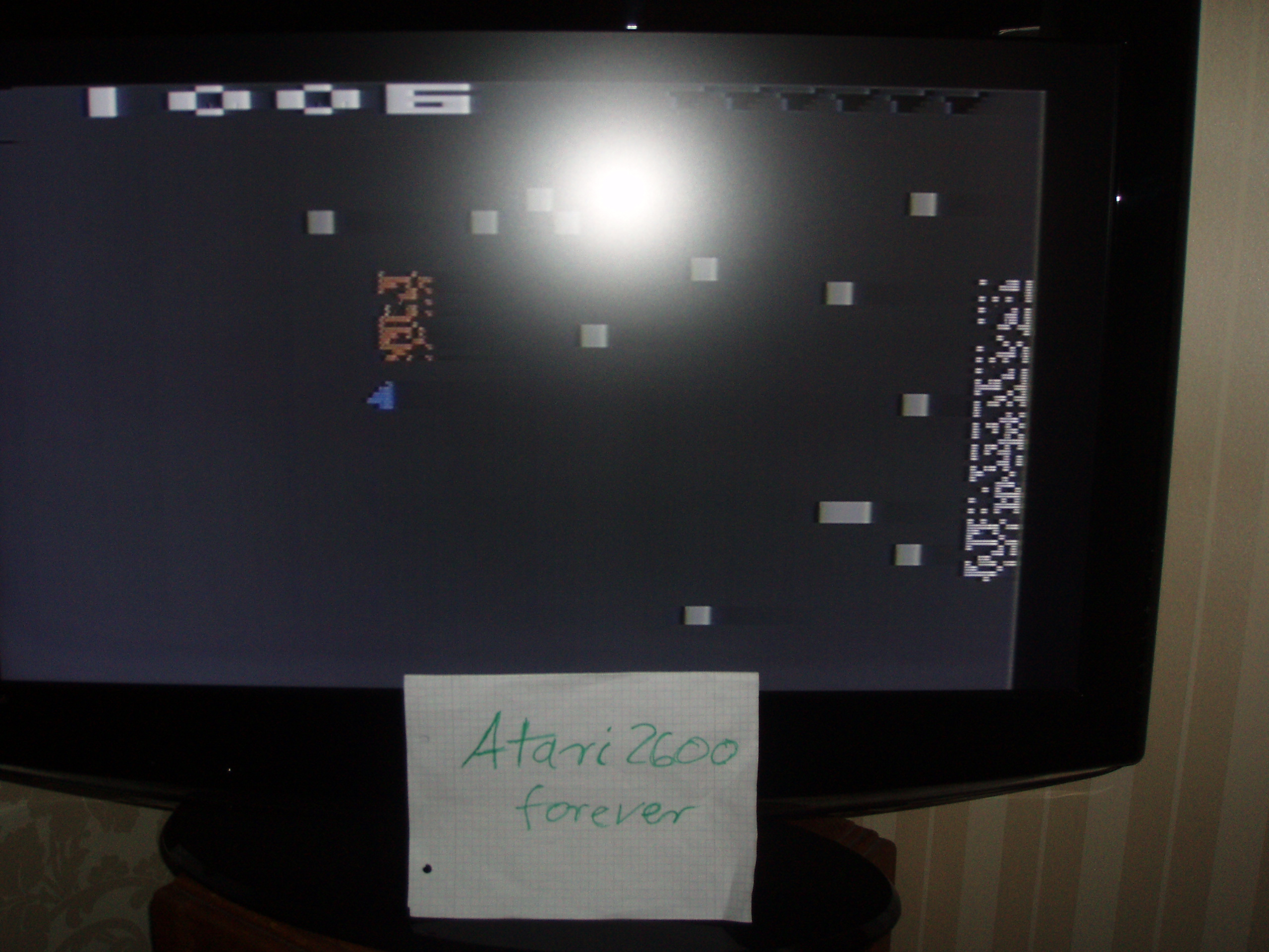 atari2600forever: Cosmic Swarm (Atari 2600 Novice/B) 1,006 points on 2015-12-14 09:12:58