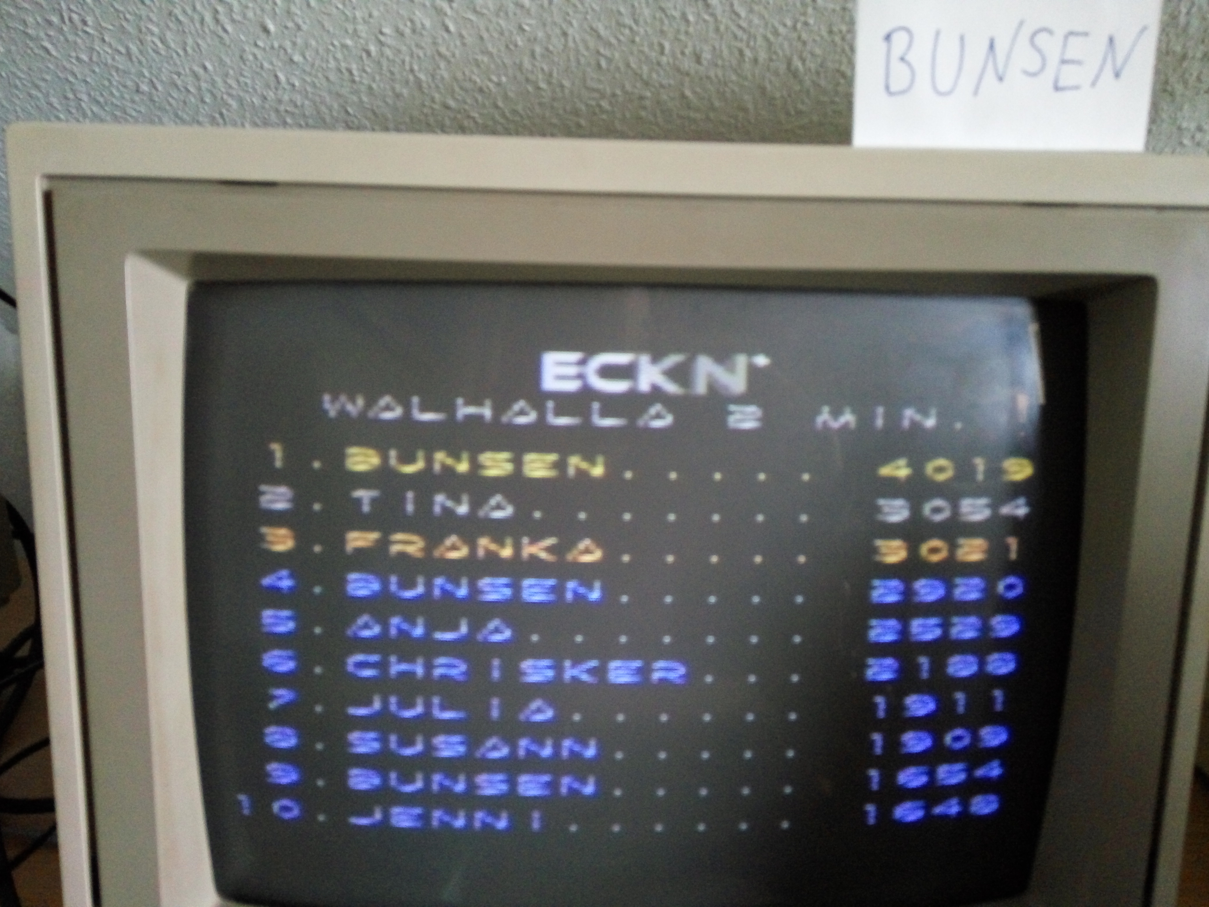 Bunsen: Eckn+ [2 Min. Game] (Atari 400/800/XL/XE) 4,019 points on 2016-04-28 03:14:23