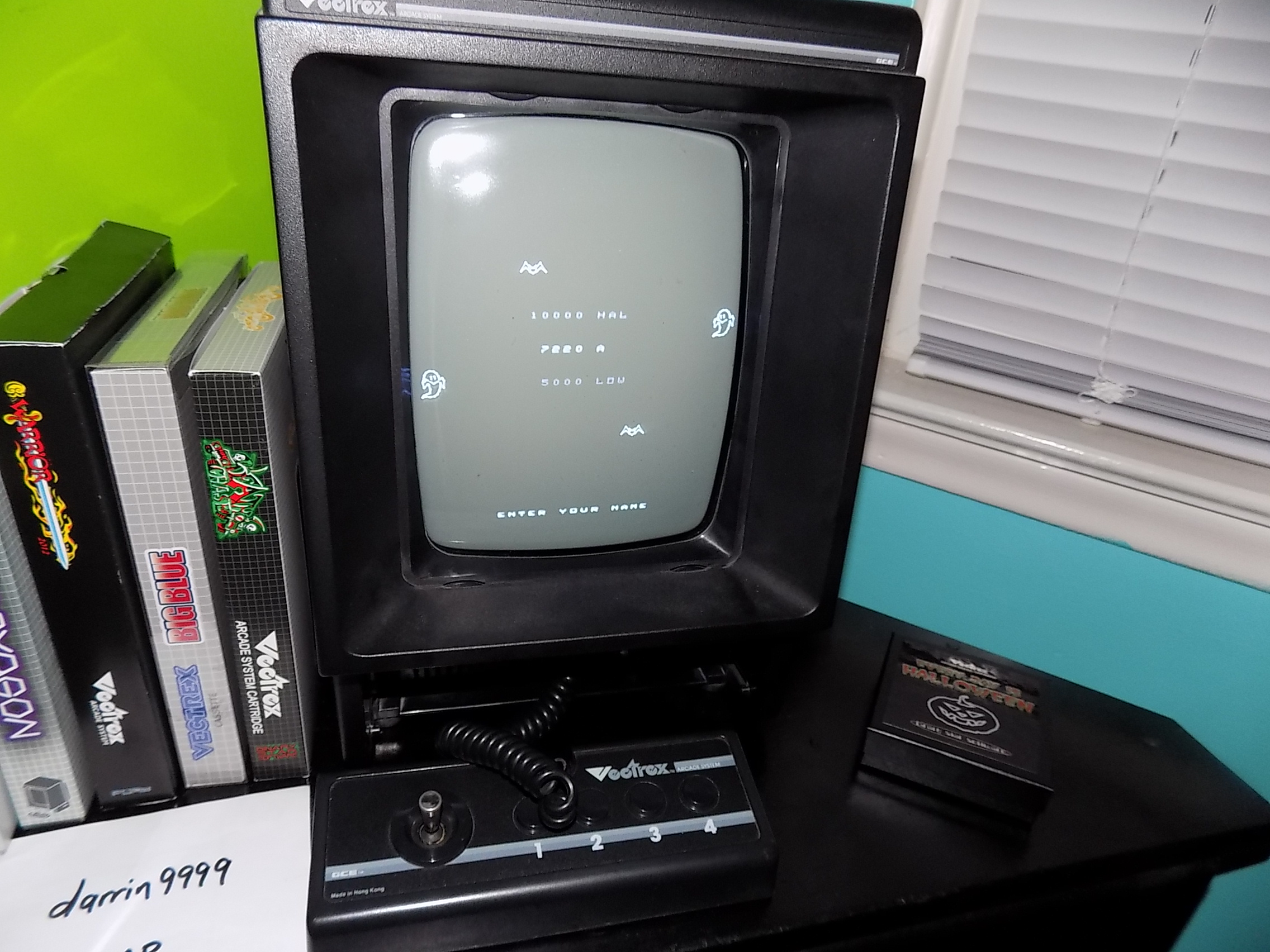 darrin9999: Every Day Is Halloween (Vectrex) 7,220 points on 2018-09-11 13:39:27