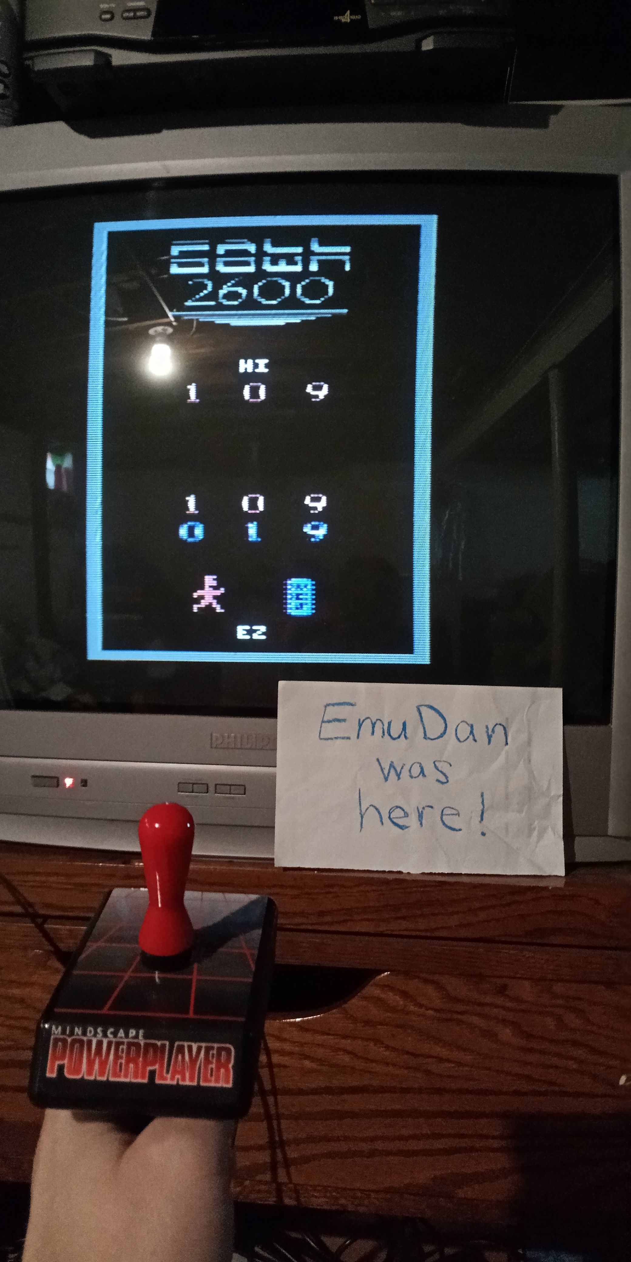 EmuDan: Fall Down (Atari 2600 Novice/B) 109 points on 2020-06-05 12:25:32