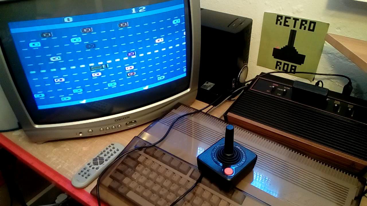 RetroRob: Freeway: Game 3 (Atari 2600 Novice/B) 12 points on 2019-06-30 05:38:37