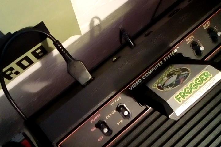 RetroRob: Frogger (Atari 2600 Expert/A) 2,712 points on 2020-04-09 05:36:11