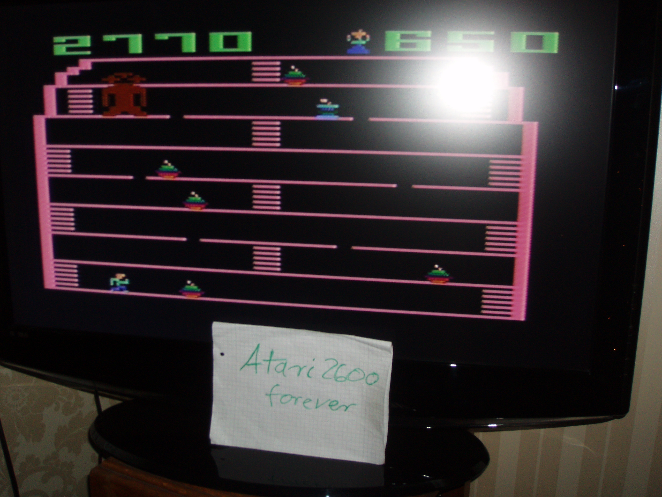 atari2600forever: King Kong (Atari 2600 Novice/B) 2,770 points on 2017-01-06 08:49:59