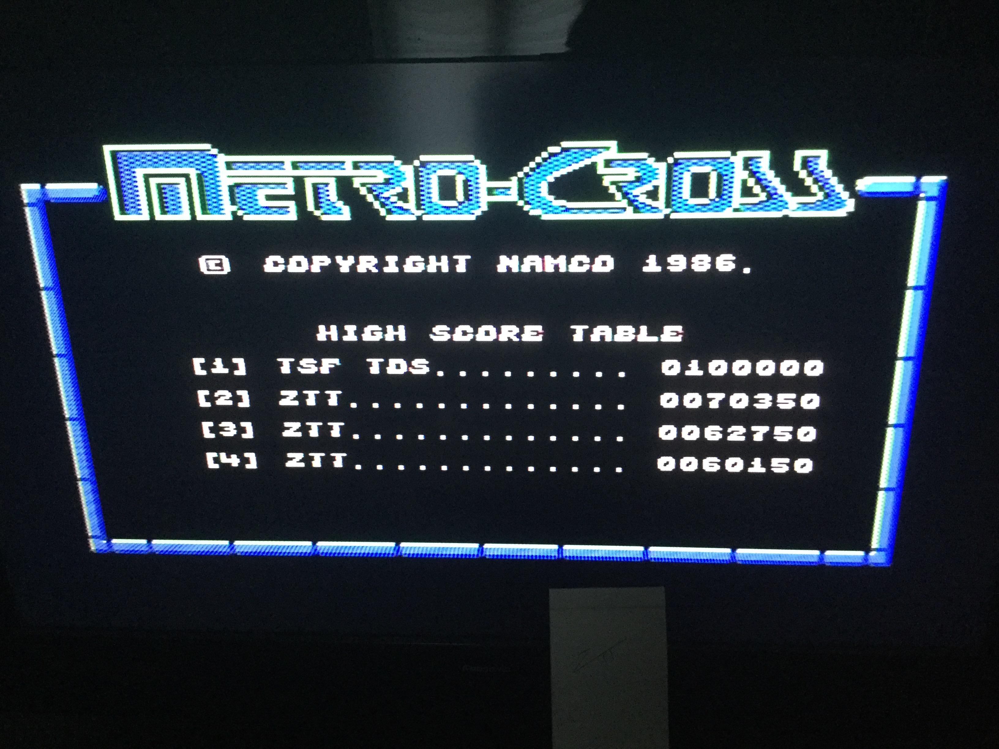 Frankie: Metro-Cross (Commodore 64) 70,350 points on 2022-04-01 02:03:03