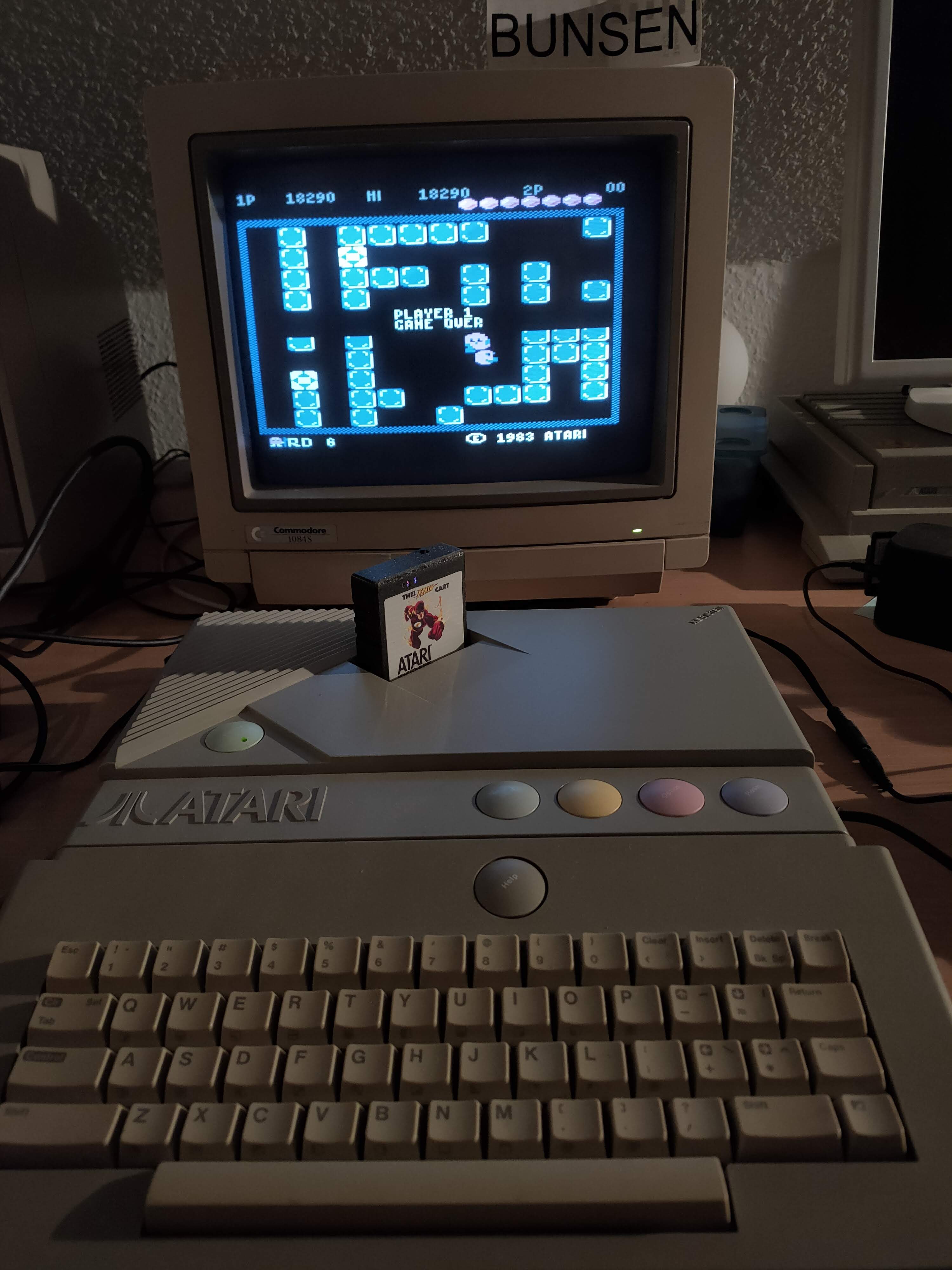 Bunsen: Pengo (Atari 400/800/XL/XE) 18,290 points on 2022-12-03 12:01:45