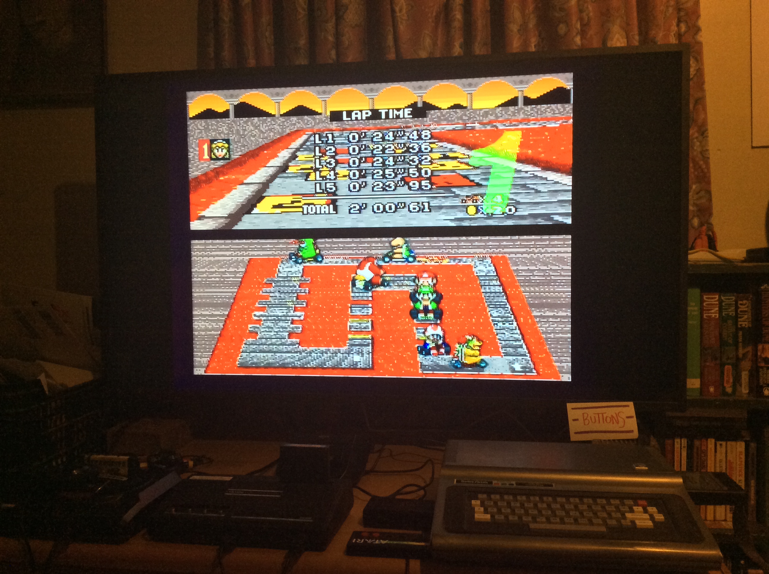 Buttons: Super Mario Kart: Bowser Castle 1 [50cc] [Lap Time] (SNES/Super Famicom) 0:00:22.36 points on 2019-12-30 18:49:25