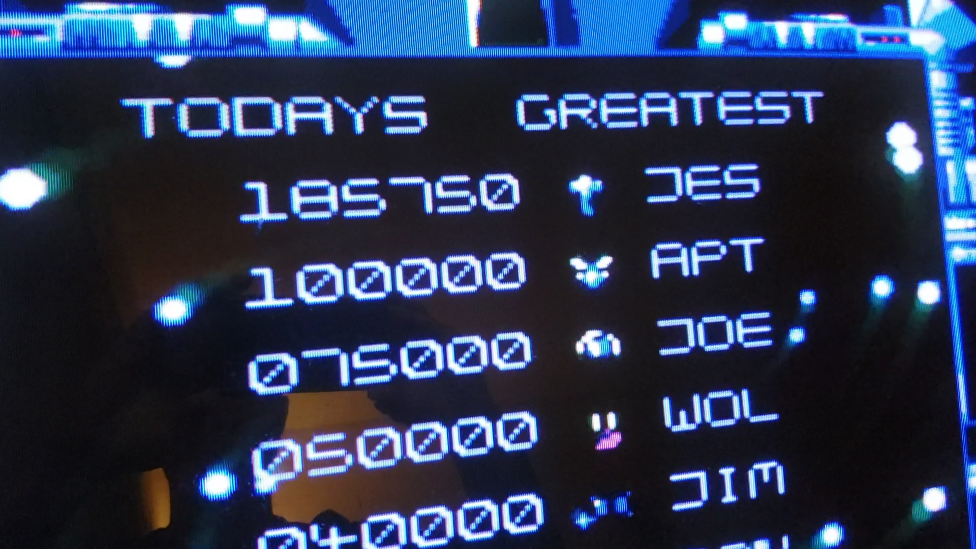Super Space Invaders 185,750 points