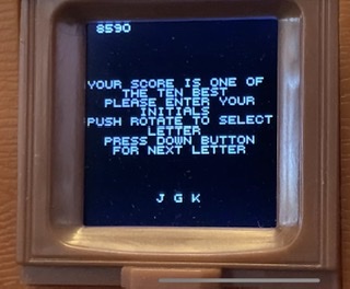 jgkspsx: Tiny Arcade Atari 2600: Asteroids (Dedicated Handheld) 8,590 points on 2022-04-12 16:40:13