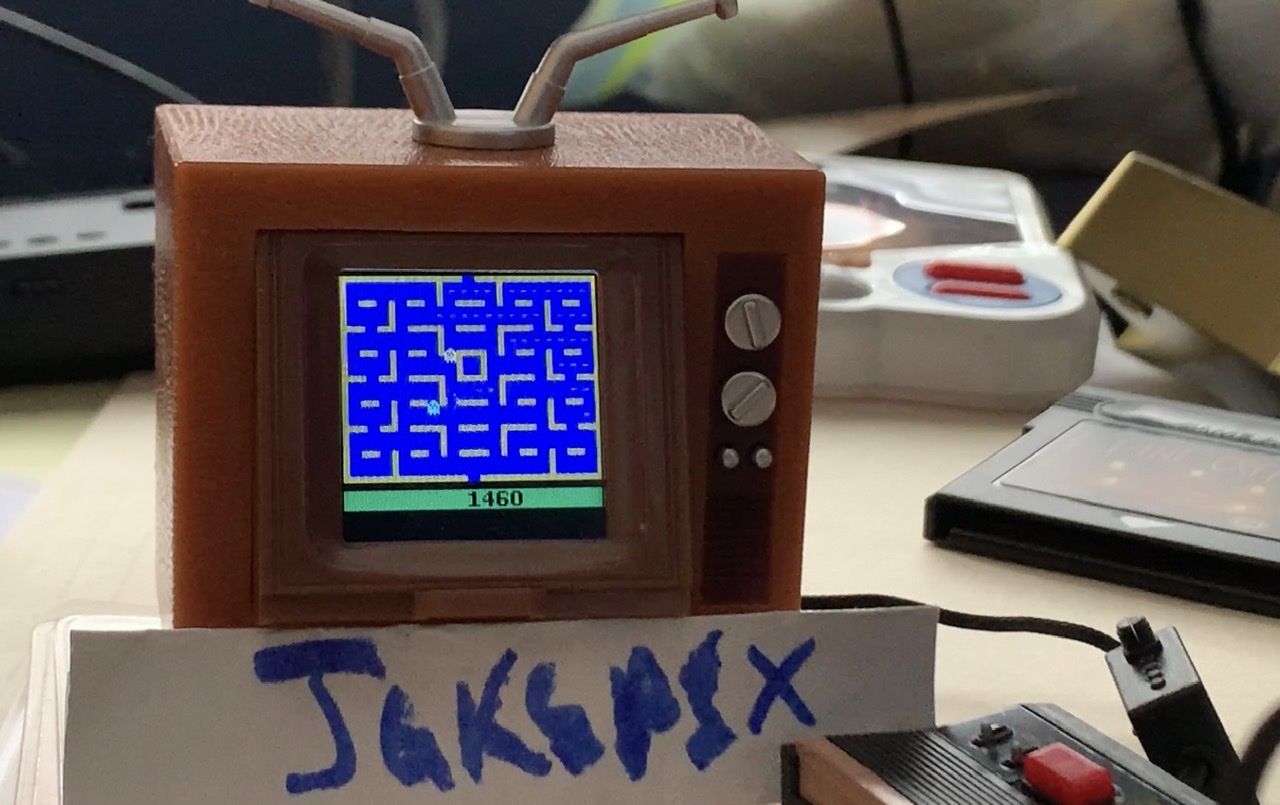 jgkspsx: Tiny Arcade Atari 2600: Pac-Man (Dedicated Handheld) 1,460 points on 2022-04-19 07:59:52