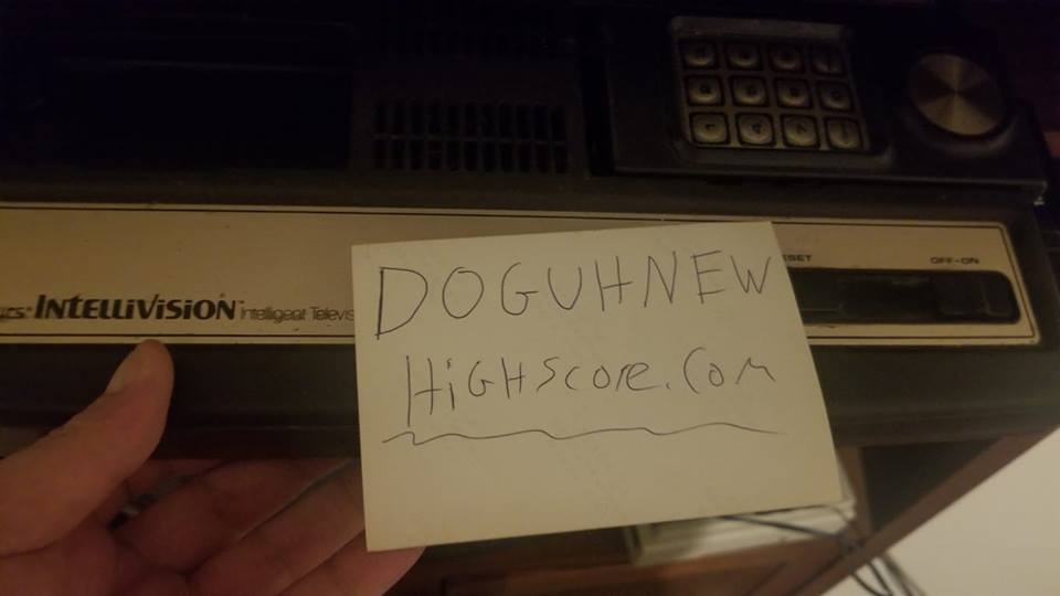 doguhnew: Tropical Trouble (Intellivision) 7,250 points on 2019-02-26 02:04:09