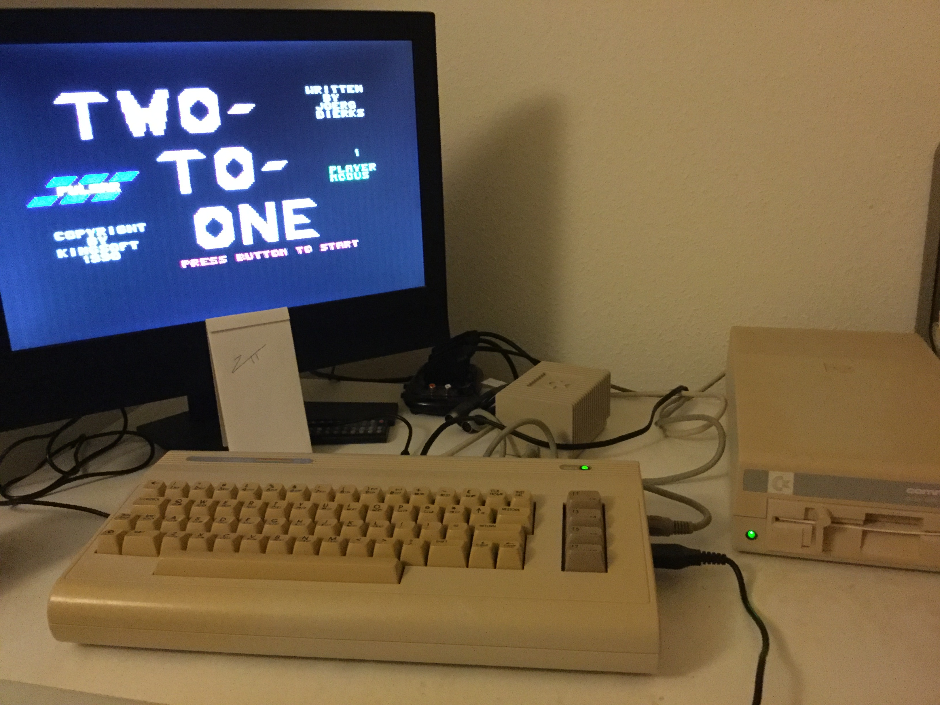 Frankie: Two-To-One (Commodore 64) 330 points on 2022-04-18 02:00:52