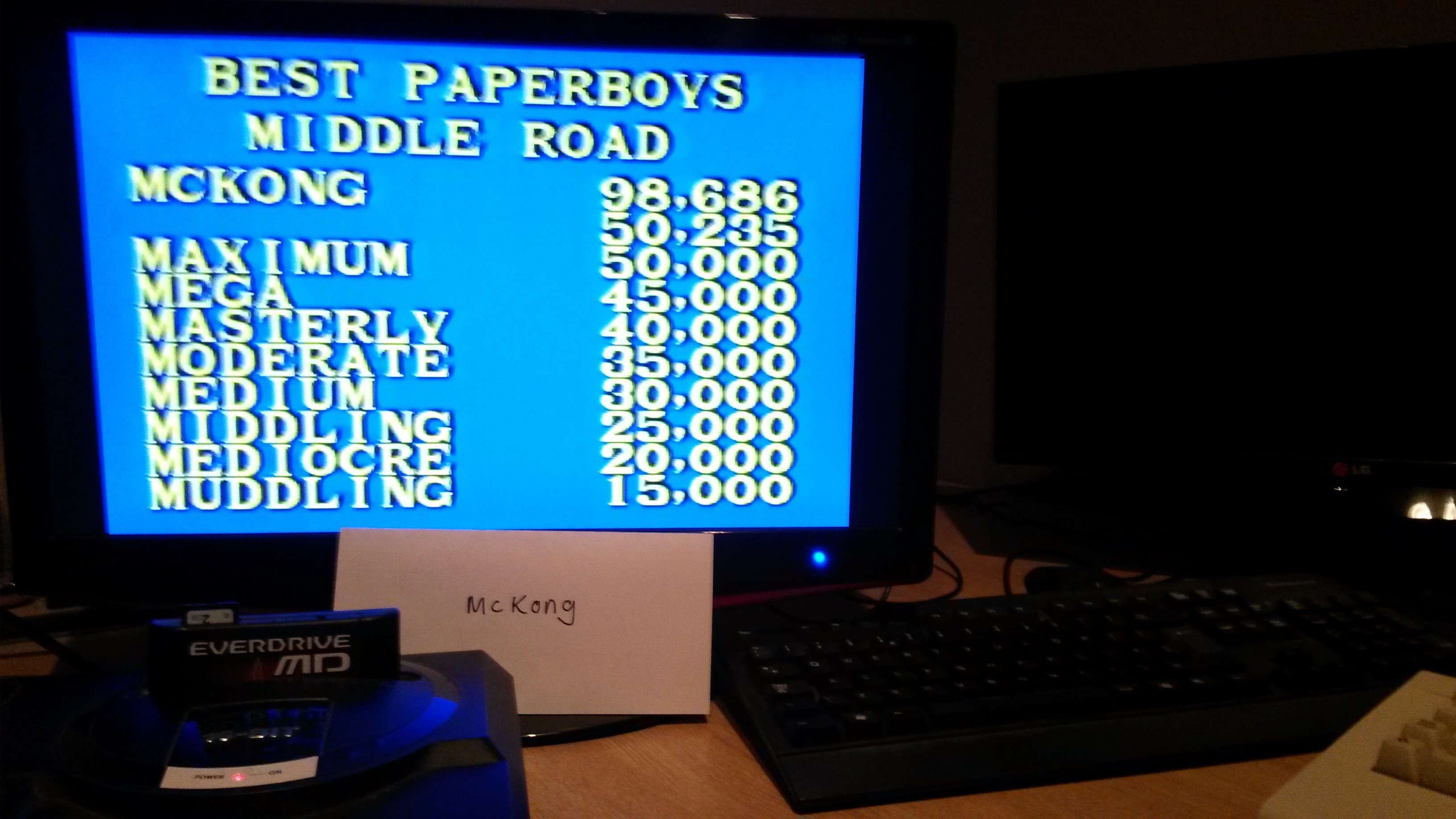McKong: Paper Boy: Middle Road [Medium] (Sega Genesis / MegaDrive) 98,686 points on 2015-06-26 15:07:29