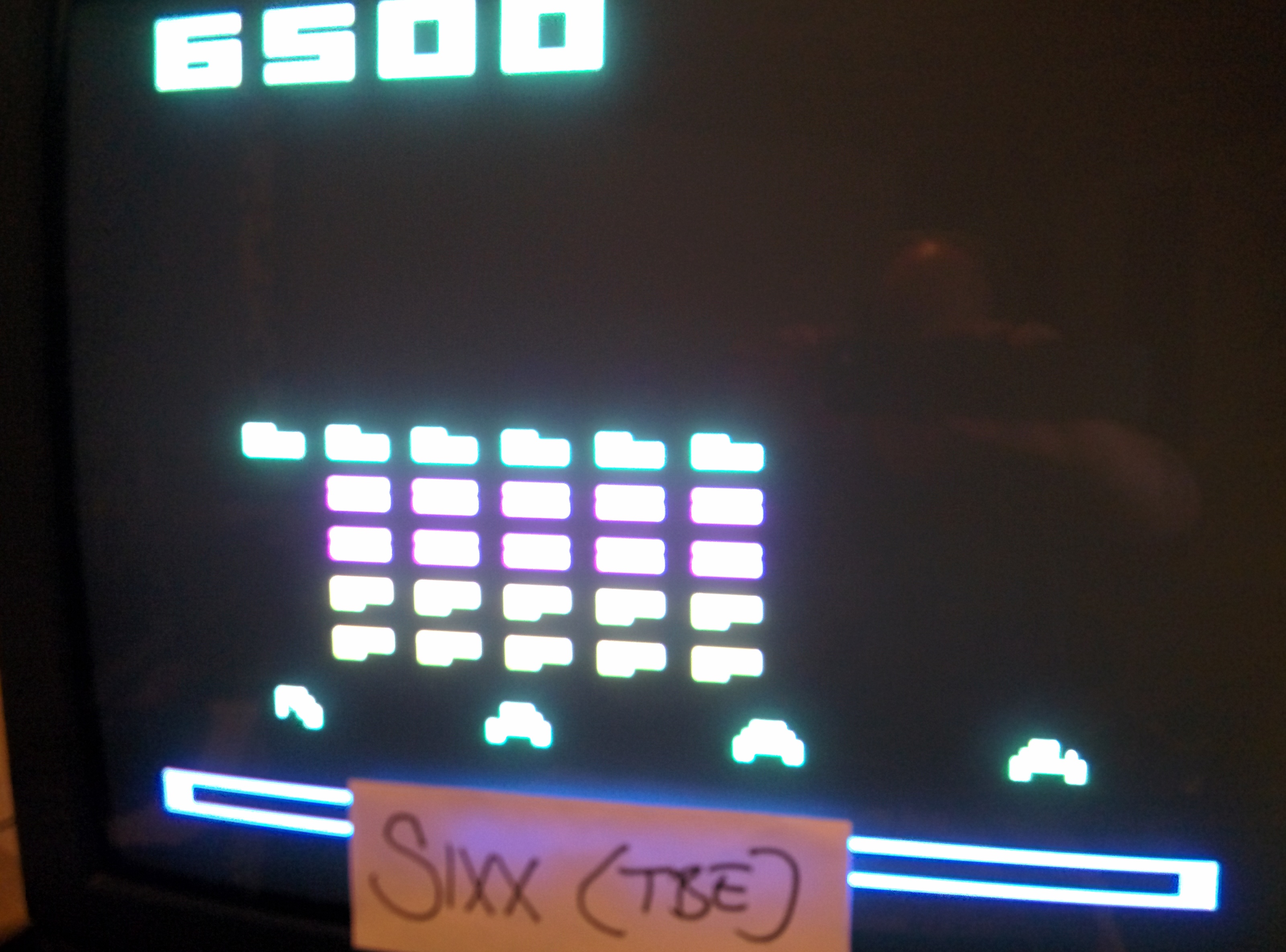 Sixx: Inv+ (Atari 2600 Emulated Novice/B Mode) 6,500 points on 2014-06-19 17:26:39