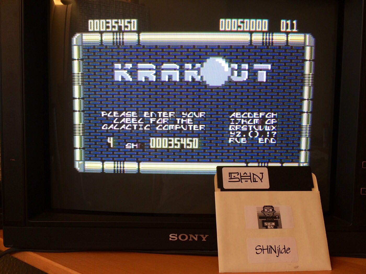 SHiNjide: Krakout (Commodore 64) 35,450 points on 2014-07-07 10:23:46