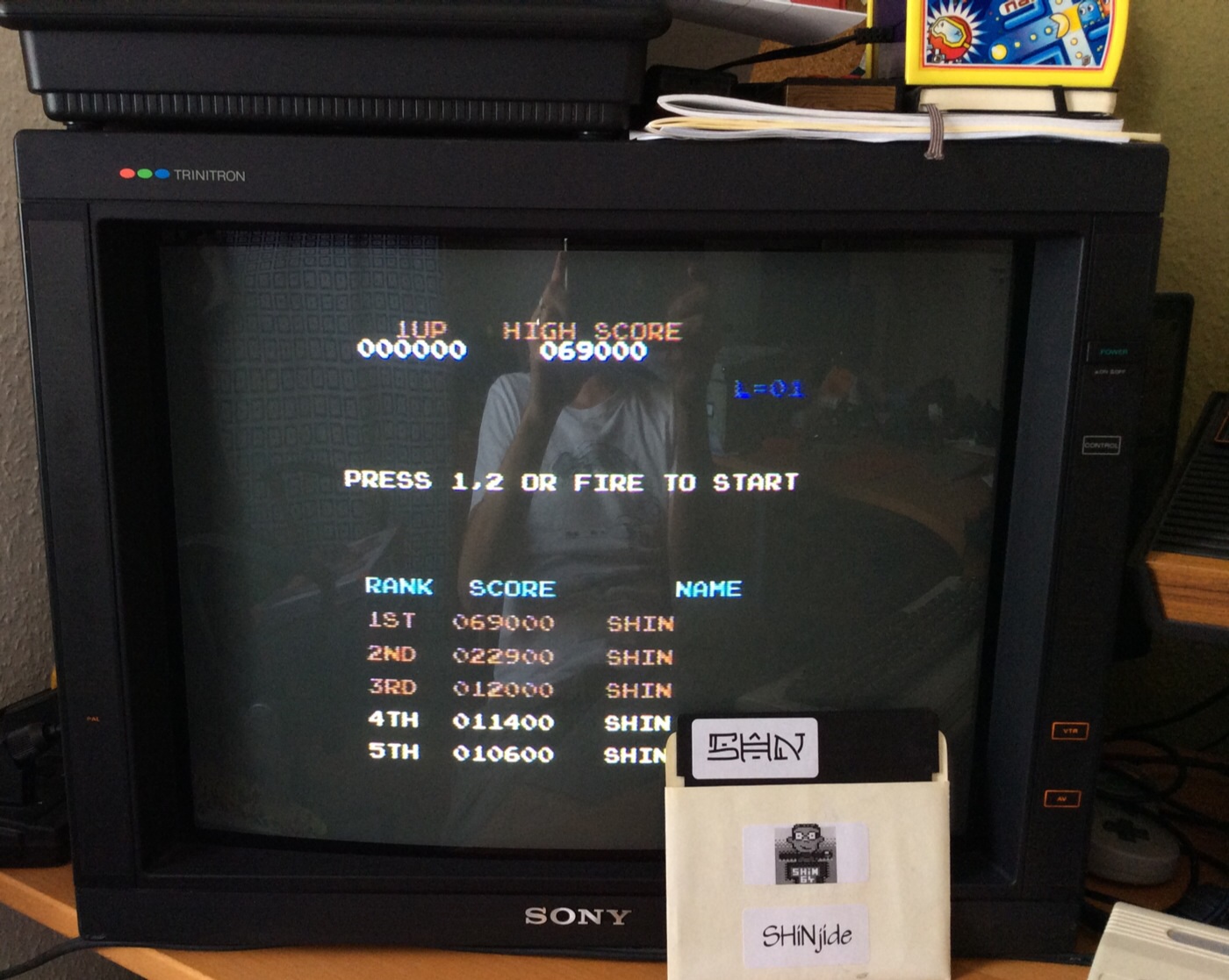 SHiNjide: Donkey Kong: Ocean (Commodore 64) 69,000 points on 2014-07-12 08:22:28