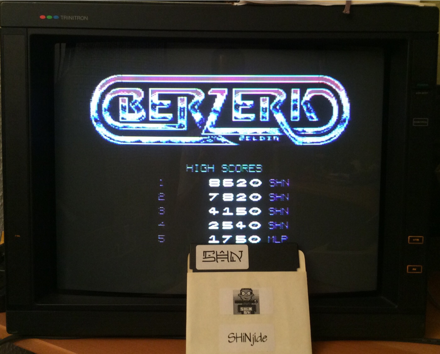 SHiNjide: Berzerk Redux (Commodore 64) 8,620 points on 2014-07-28 13:45:48