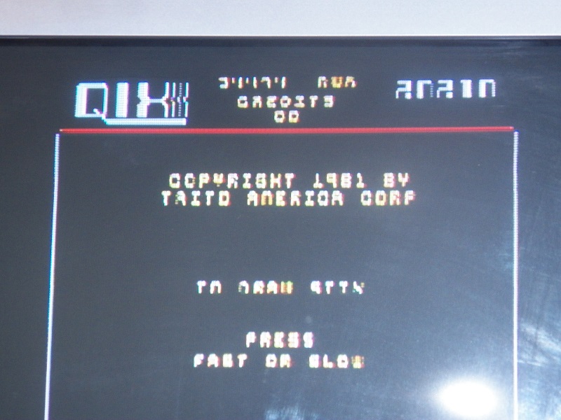 cncfreak: Jakks Pacific Space Invaders TV: Qix (Dedicated Console) 20,210 points on 2013-10-01 21:45:15