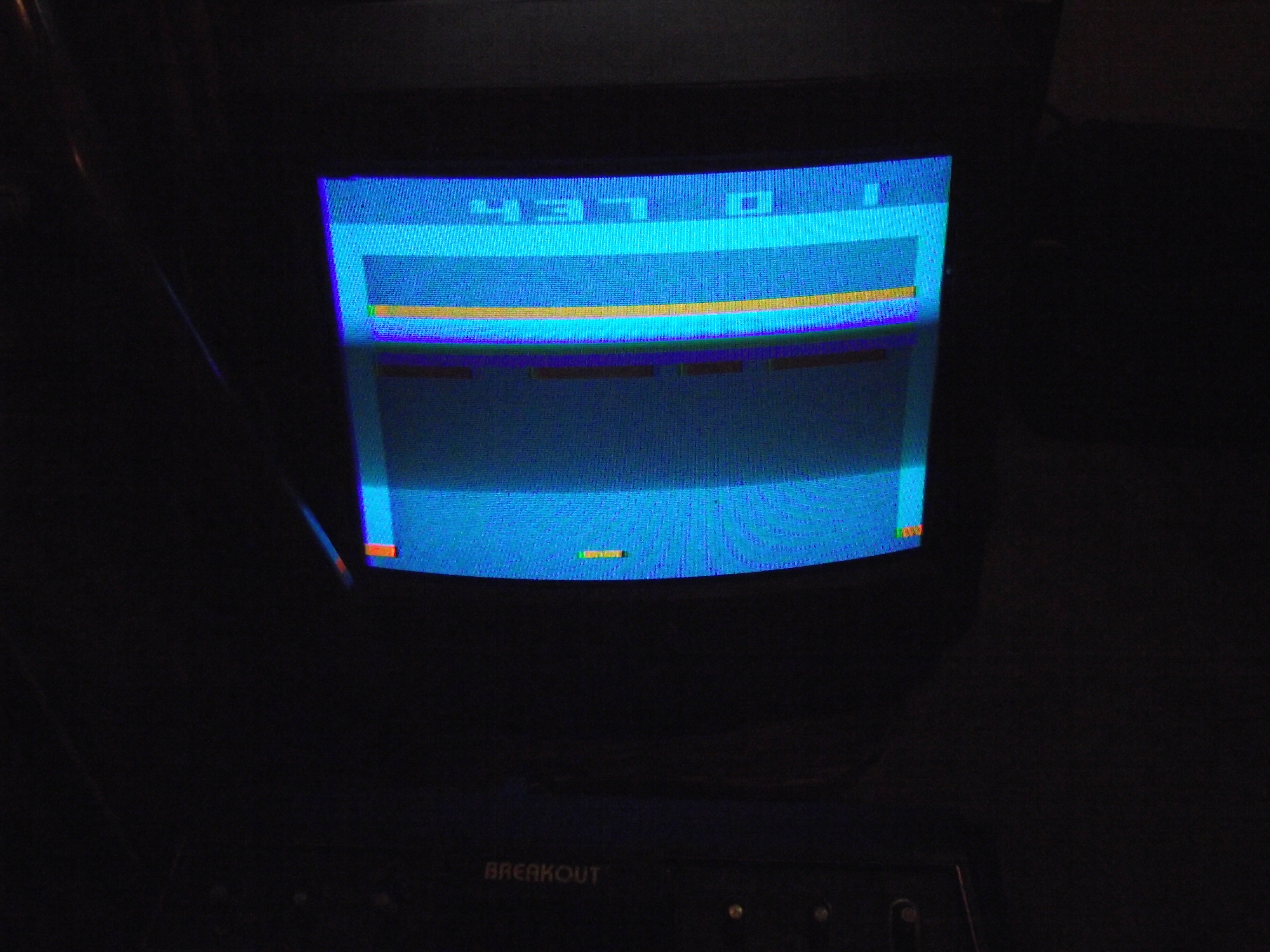 thedarkbanshee: Breakout: Game 1 (Atari 2600 Expert/A) 437 points on 2014-10-15 22:32:54