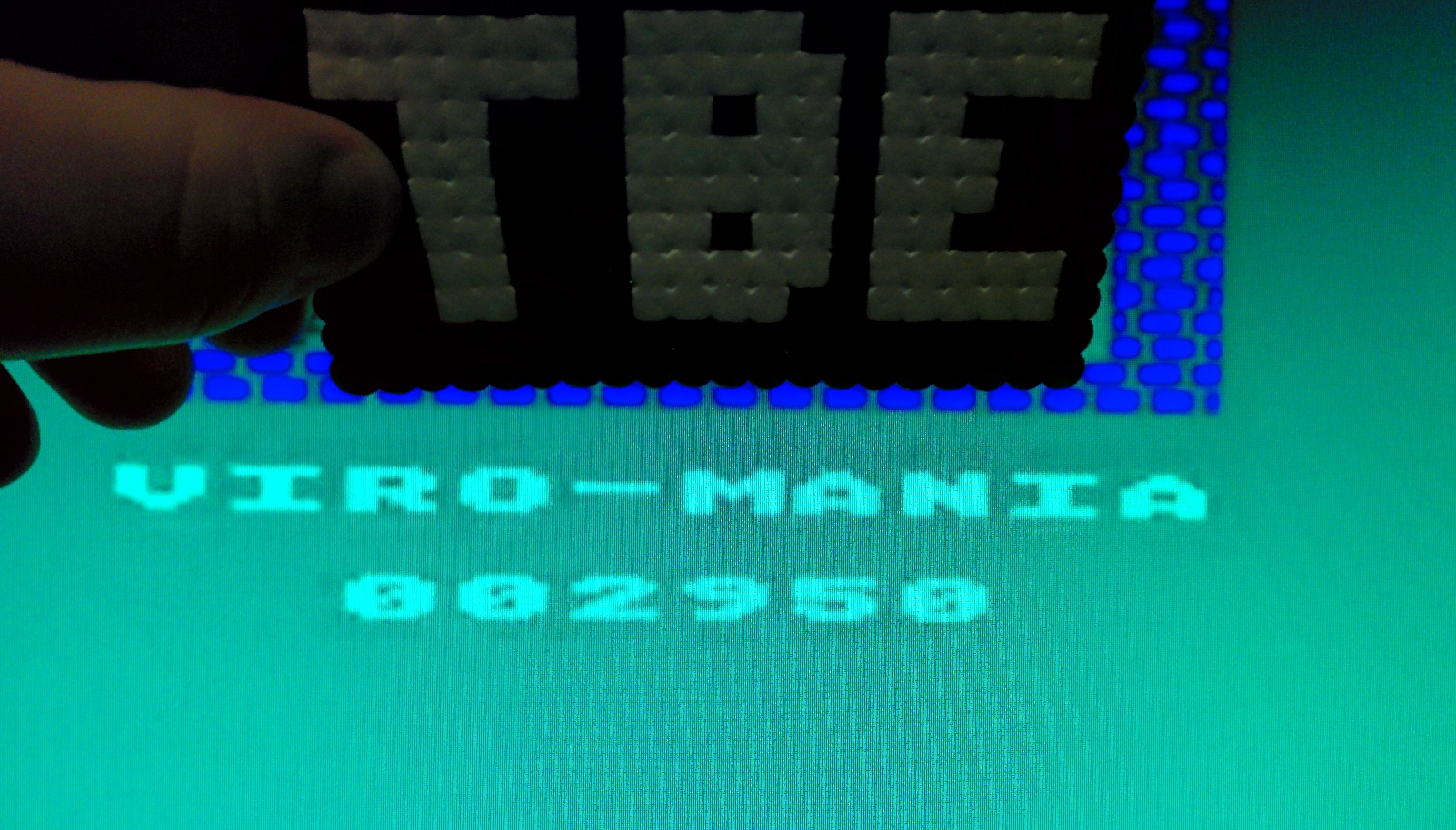 Sixx: Viro-Mania (Atari 400/800/XL/XE Emulated) 2,950 points on 2014-10-27 11:03:52