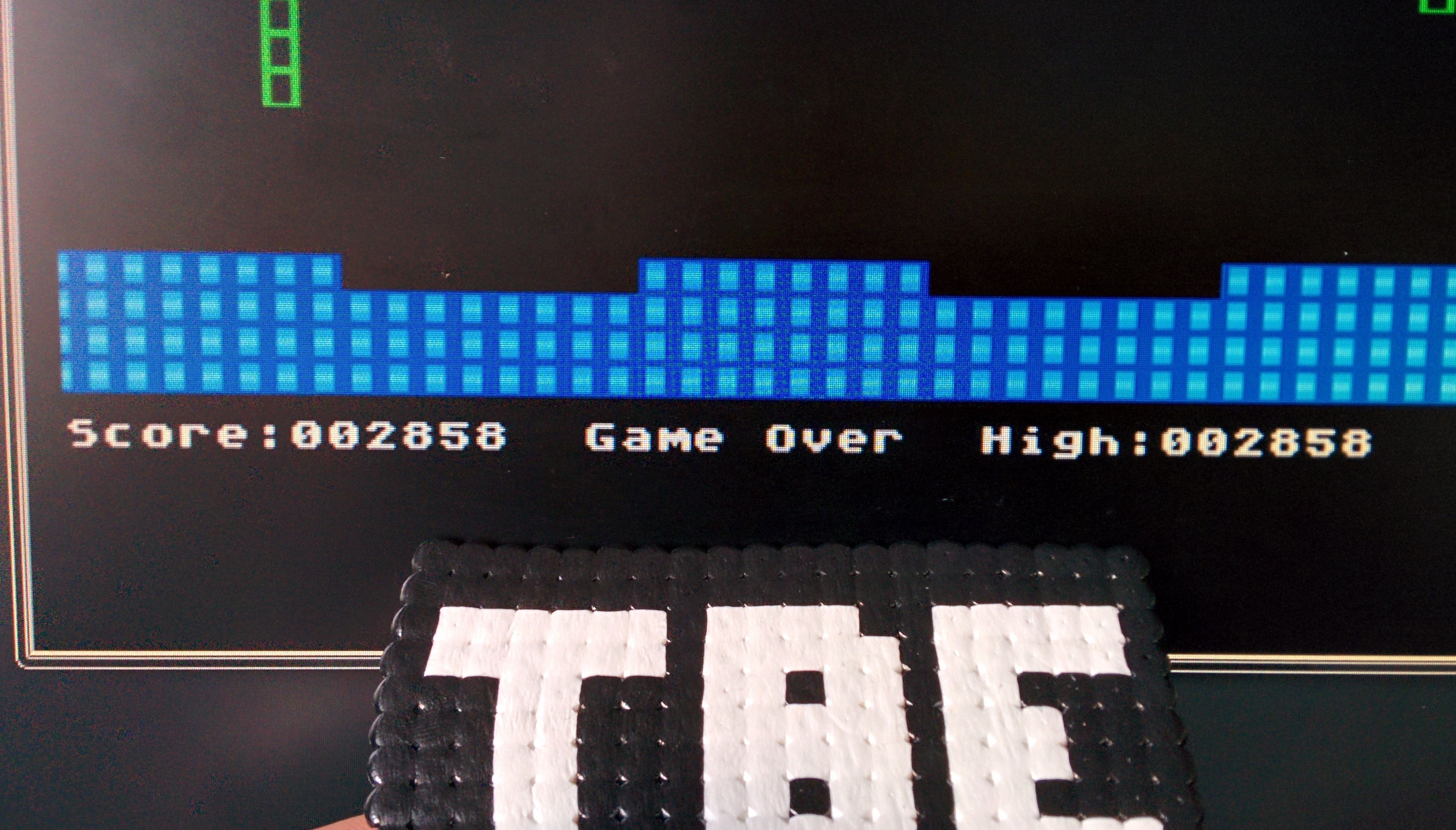 Sixx: Superfly 1K (Atari 400/800/XL/XE Emulated) 2,858 points on 2014-10-30 05:04:36