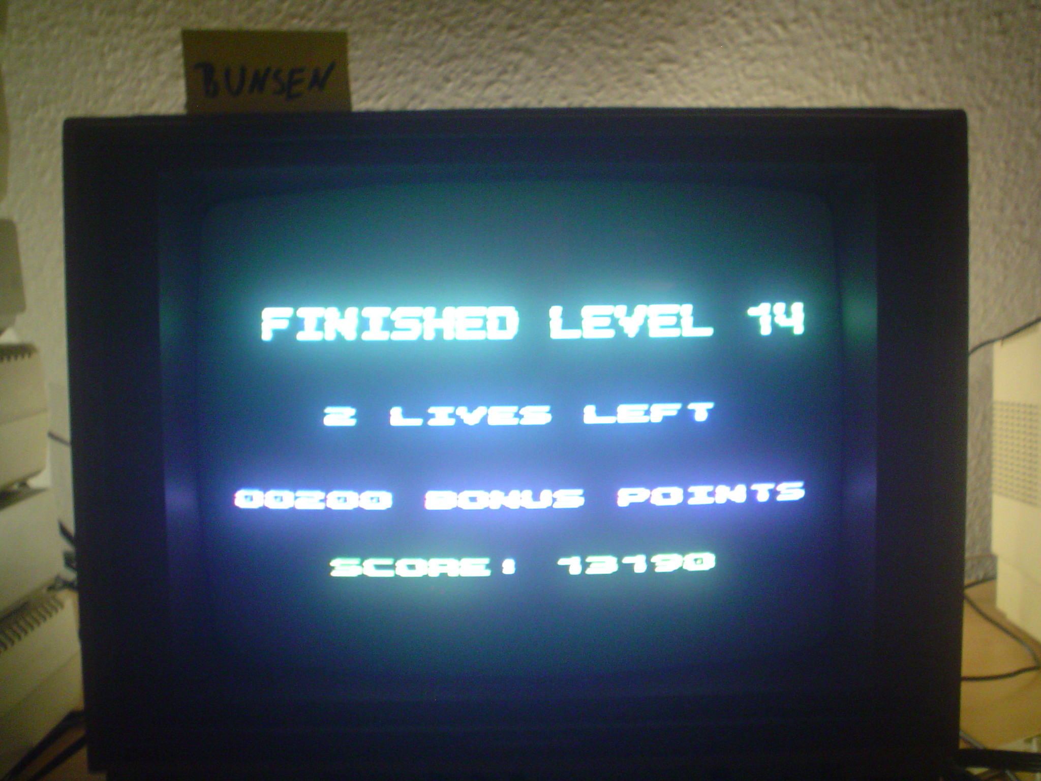 Bunsen: Yoomp!: Level 1 Start (Atari 400/800/XL/XE) 13,190 points on 2015-02-19 12:31:47