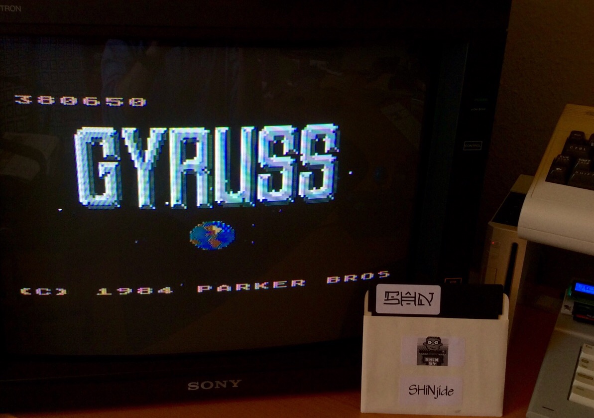 SHiNjide: Gyruss (Atari 400/800/XL/XE) 380,650 points on 2015-02-25 00:42:02