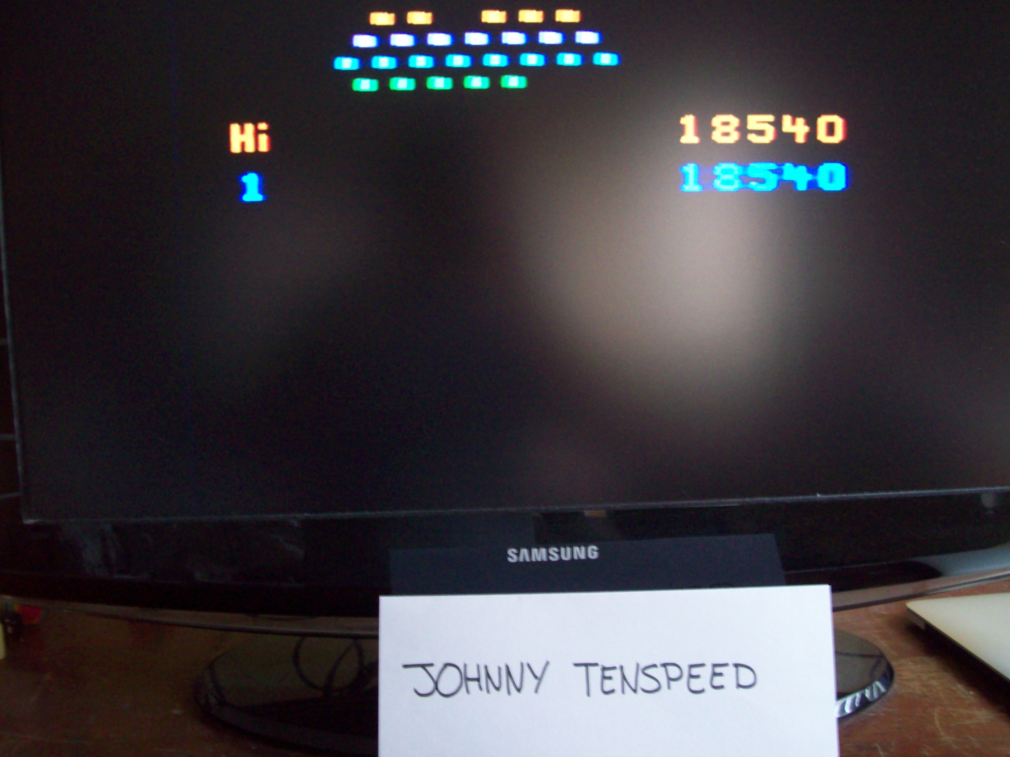 JohnnyTenspeed: Communist Mutants from Space (Atari 2600 Novice/B) 18,540 points on 2015-03-05 14:02:57