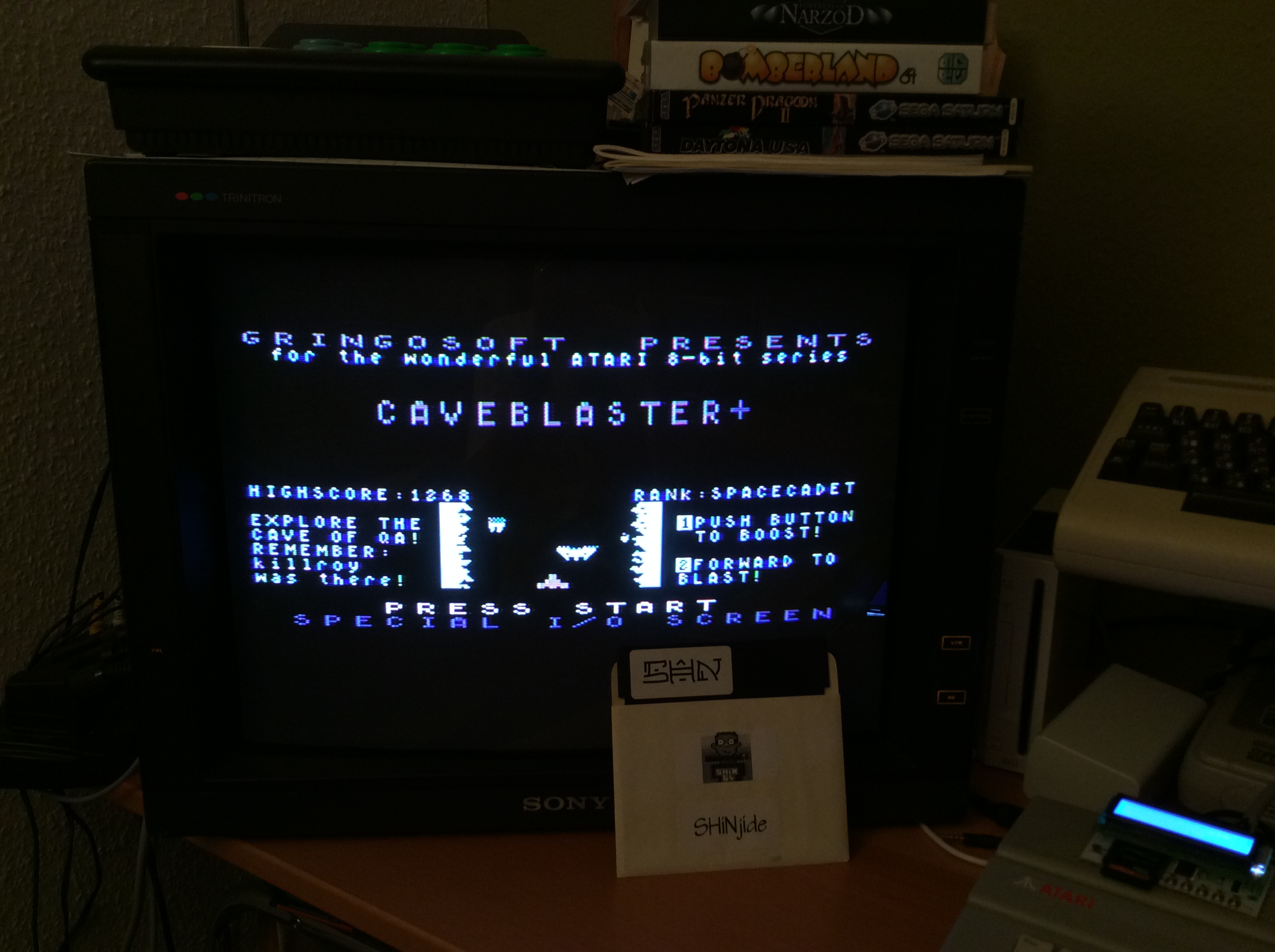SHiNjide: Caveblaster + (Atari 400/800/XL/XE) 1,268 points on 2015-03-06 07:58:11