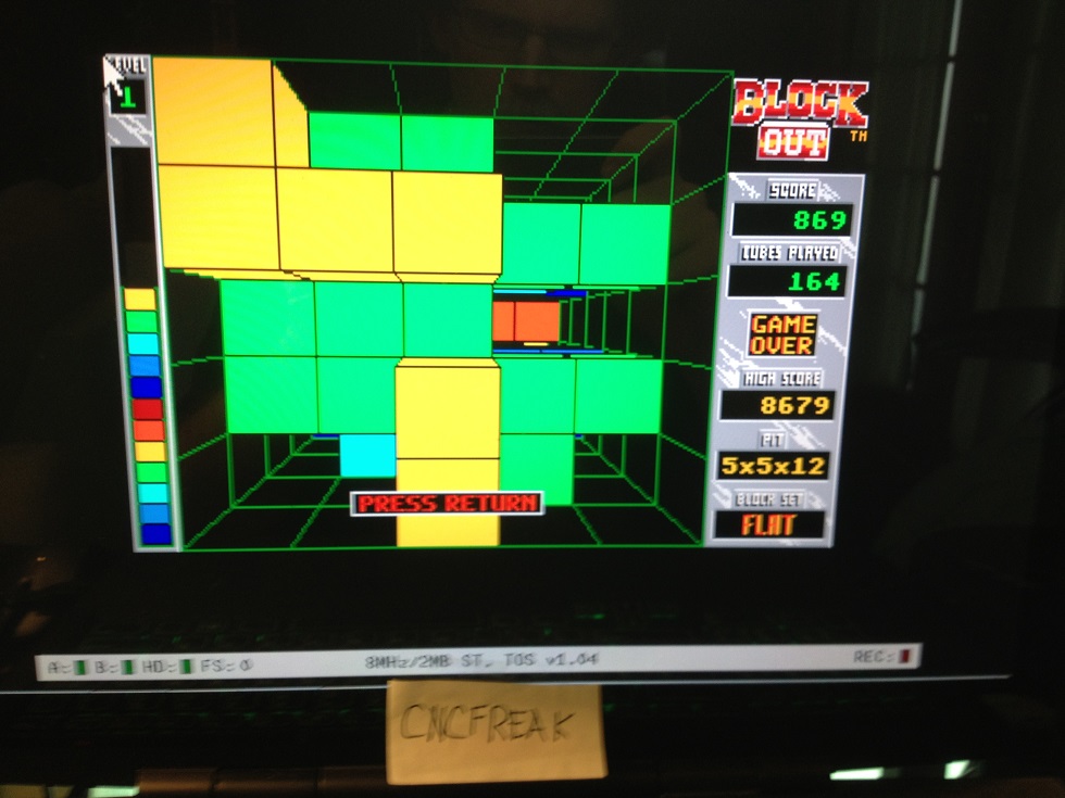 cncfreak: Block Out (Atari ST Emulated) 869 points on 2013-10-22 18:44:23