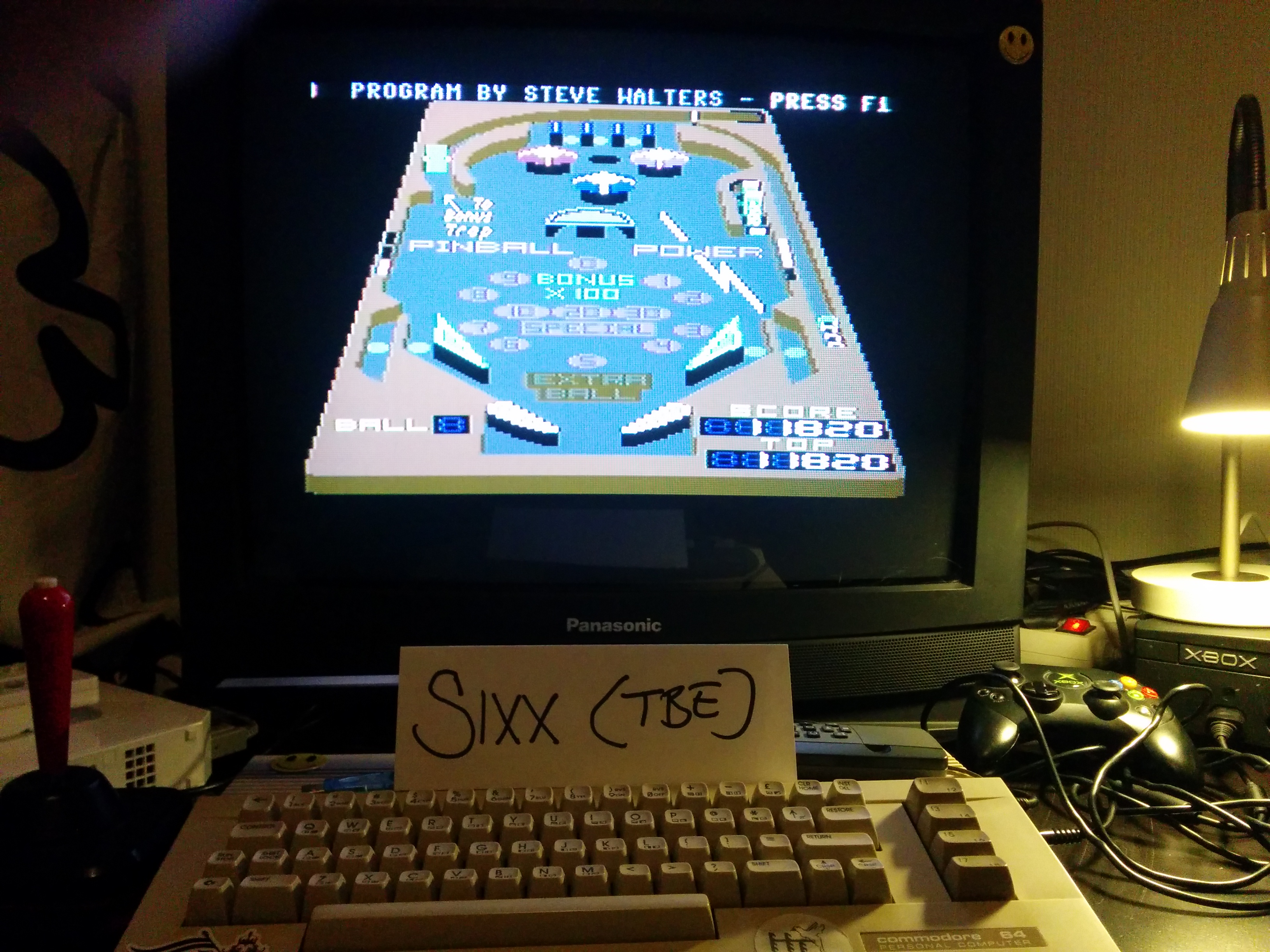 Sixx: 3D Pinball (Commodore 64) 11,820 points on 2014-03-26 15:38:58