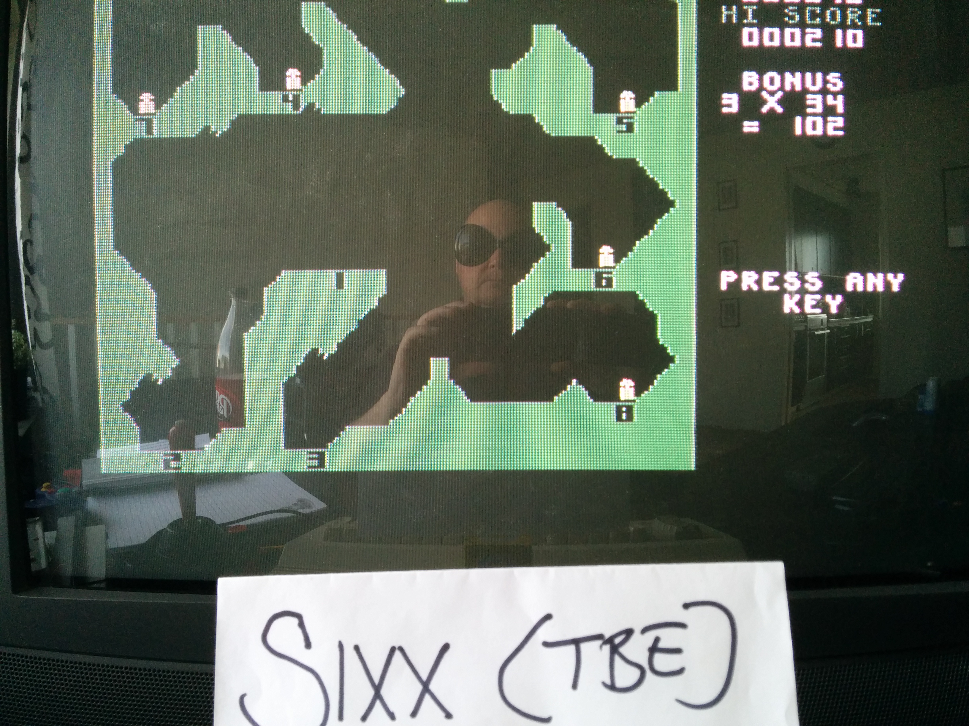 Sixx: Balloon Rescue (Commodore 64) 210 points on 2014-04-24 05:40:35