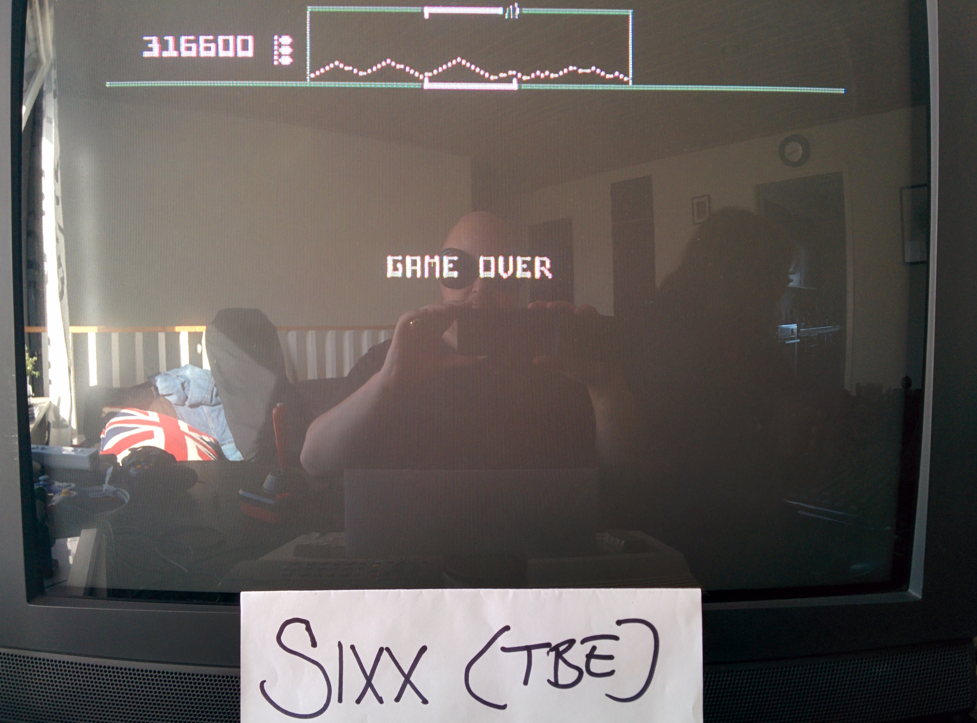 Sixx: Defender [Atarisoft]: Novice (Commodore 64) 316,600 points on 2014-04-27 02:14:18