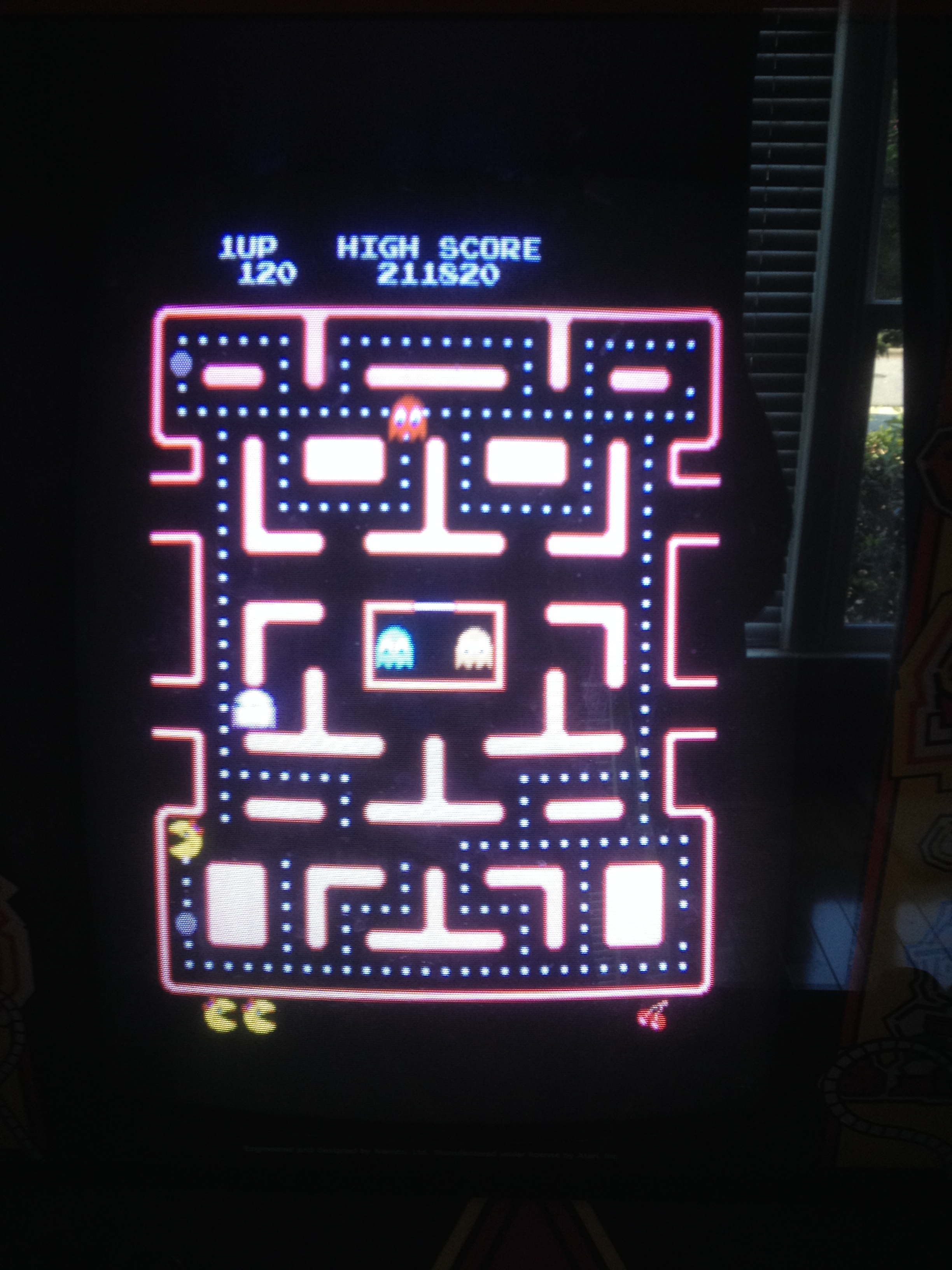 Ms. Pac-Man 211,820 points